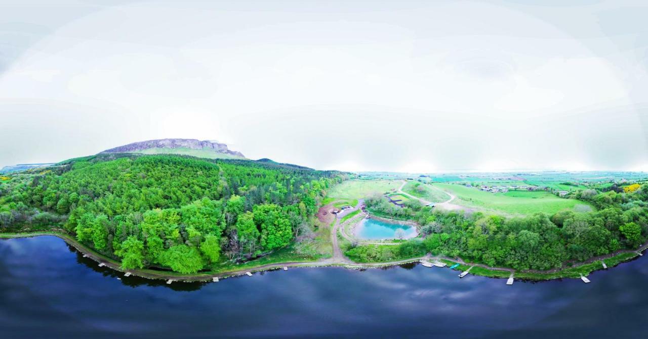 利马瓦迪Waterfall Caves Turn-Around-Houses别墅 外观 照片